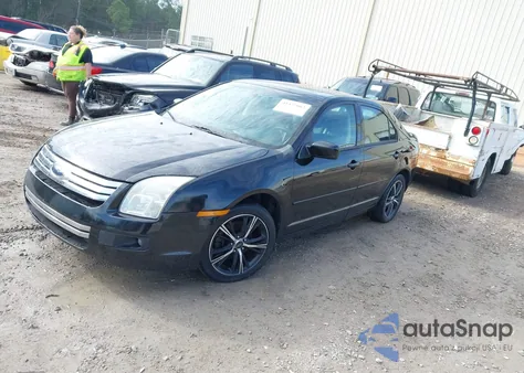 2008 Ford Fusion Se z USA, uszkodzony, nr VIN 3FAHP07118R262317